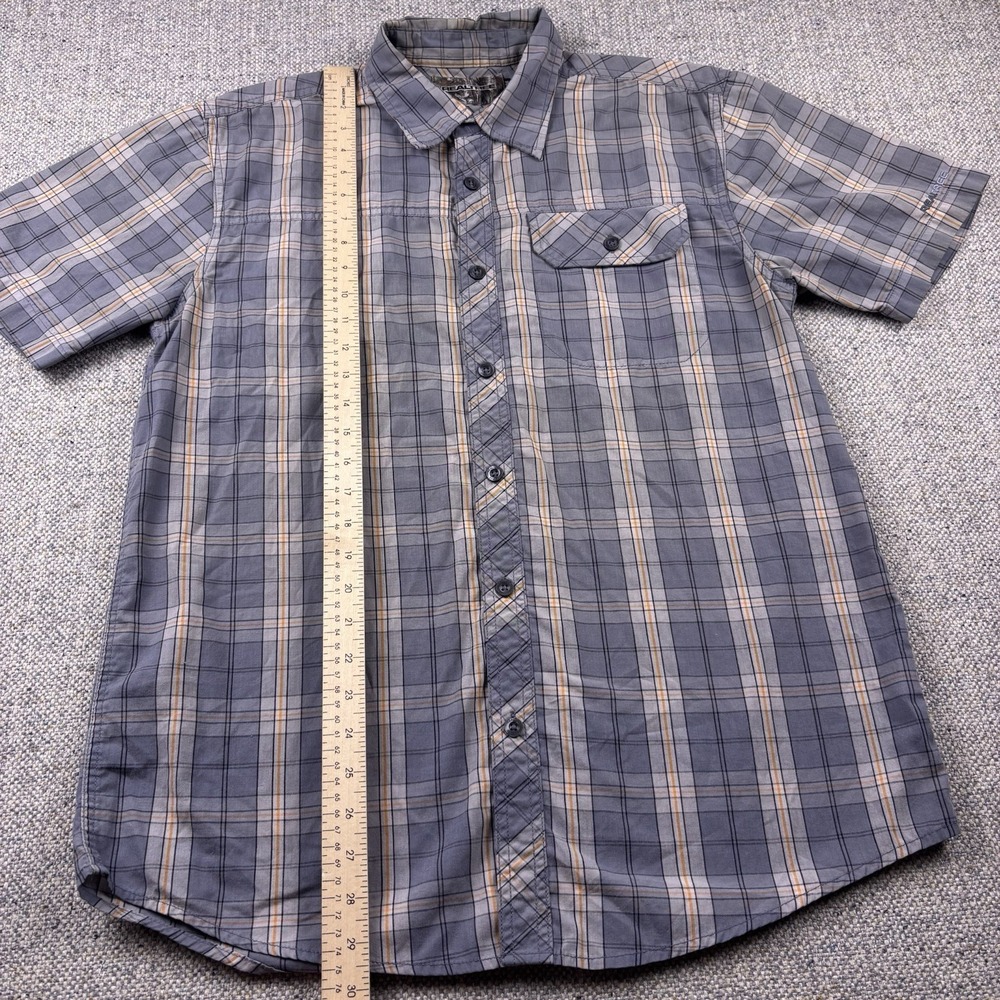 Realtree Shirt Men's M Gray Plaid Short Sleeve Button Up Camp - Picture 5 of 7